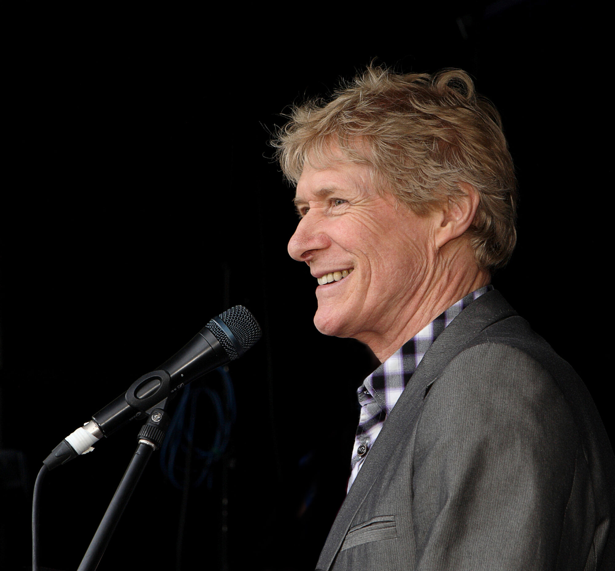 Music Box Events Presents: Paul Jones and Friends